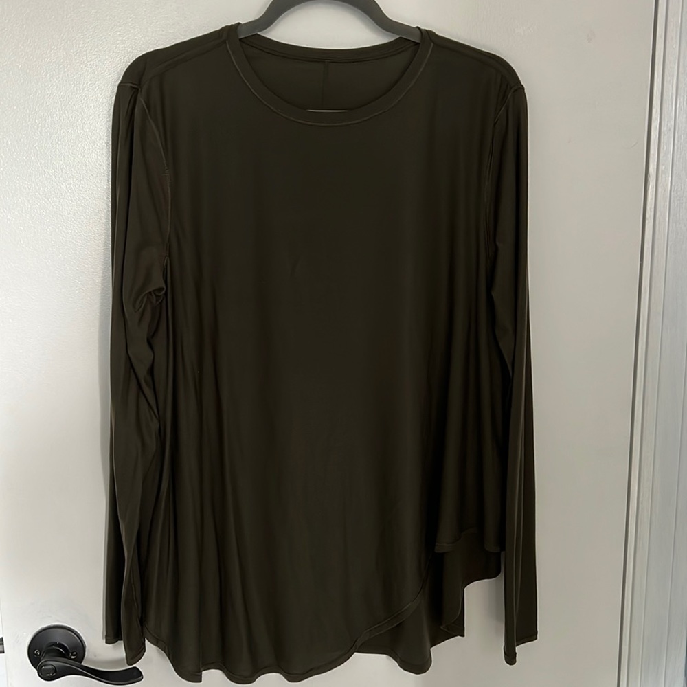 Olive green lululemon top